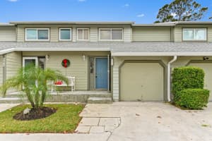 652 NE Wax Myrtle Way, Jensen Beach, FL 34957 Sold 08/15/25
