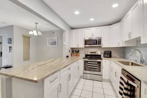713 Sunny Pine Way F2, Greenacres, FL 33415 Sold 06/26/25