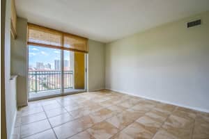 403 S Sapodilla Avenue 405, West Palm Beach, FL 33401 Sold 02/25/25