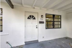 712 Foresteria Drive, Lake Park, FL 33403 Sold 02/14/25