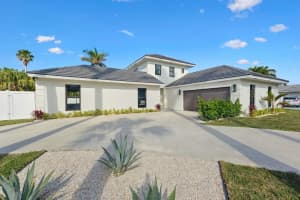 1010 Singer Drive, Singer Island, FL 33404 Sold 03/18/25