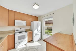 857 Worcester Lane A, Lake Worth, FL 33467 Sold 06/10/25