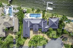 10 Yacht Club Place, Tequesta, FL 33469 Sold 04/23/25