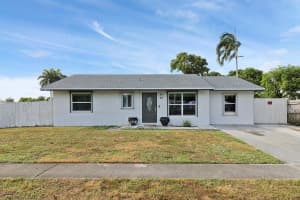 MLS# R11045758, Lake Worth, Florida 33463