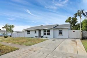 MLS# R11045758, Lake Worth, Florida 33463