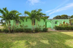 702 Sw 23rd Terrace, Boynton Beach