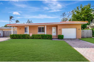 1960 NE 4th Street, Deerfield Beach, FL 33441 Sold 01/29/25