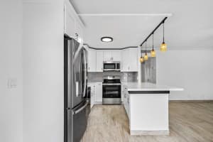 372 Saxony H Lane 372h, Delray Beach, FL 33446 Sold 05/28/25