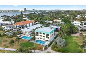 300 Inlet Way 7, Palm Beach Shores, FL 33404 Sold 03/03/25