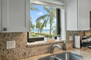 300 Inlet Way 7, Palm Beach Shores, FL 33404 Sold 03/03/25