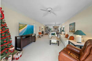 300 Inlet Way 7, Palm Beach Shores, FL 33404 Sold 03/03/25