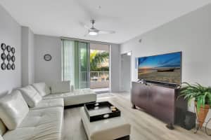 700 E Boynton Beach Boulevard 605, Boynton Beach, FL 33435 Sold 03/24/25