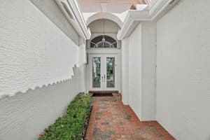 7922 Sunburst Terrace, Lake Worth, FL 33467 Sold 02/03/25