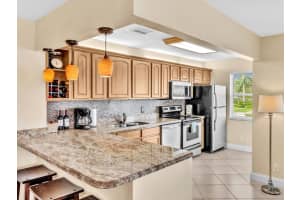 34 Colonial Club Drive 204, Boynton Beach, FL 33435 Sold 04/29/25