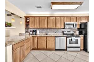 34 Colonial Club Drive 204, Boynton Beach, FL 33435 Sold 04/29/25