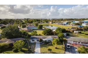 903 Se 9th Street, Stuart