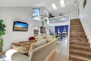 802 Landings Boulevard, Greenacres, FL 33413 Sold 03/07/25