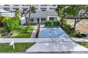 237 SE 4th Avenue, Delray Beach, FL 33483 Sold 05/29/25