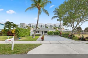 237 SE 4th Avenue, Delray Beach, FL 33483 Sold 05/29/25