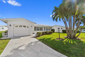 2110 SW 22nd Street, Boynton Beach, FL 33426 - MLS#R11046568