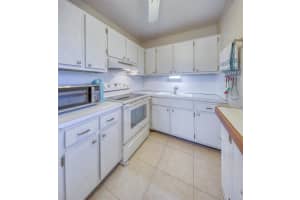 3000 Lake Osborne Drive 206, Lake Worth Beach, FL 33461 Sold 03/26/25