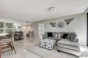 6805 Willow Wood Drive 5025, Boca Raton, FL 33434 Sold 03/14/25