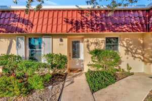 557 Covered Bridge Boulevard, Lake Worth, FL 33467 Sold 02/26/25