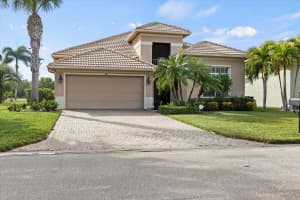 368 NW Stratford Lane, Port Saint Lucie, FL 34983 Sold 04/25/25
