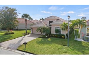 368 NW Stratford Lane, Port Saint Lucie, FL 34983 Sold 04/25/25