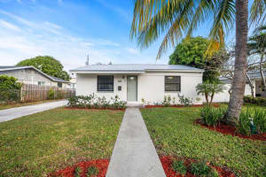 611 Monceaux Road, West Palm Beach, FL 33405 - MLS#R11046630