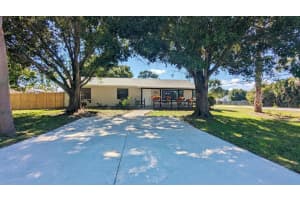 5401 Palm Drive, Fort Pierce, FL 34982 Sold 04/15/25