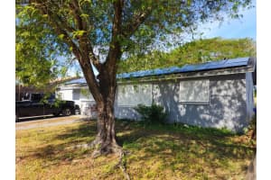 660 W 36th Street, West Palm Beach, FL 33404 Sold 04/28/25