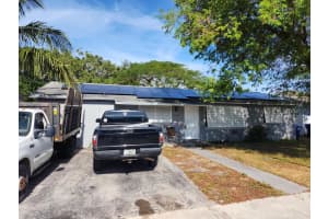 660 W 36th Street, West Palm Beach, FL 33404 Sold 04/28/25