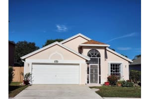 107 Saratoga Boulevard E, Royal Palm Beach, FL 33411 Sold 04/28/25