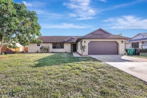 138 SW Oakridge Drive, Port Saint Lucie, FL 34984 Sold 02/10/25