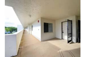 3178 Via Poinciana 402, Lake Worth, FL 33467 - MLS#R11046838