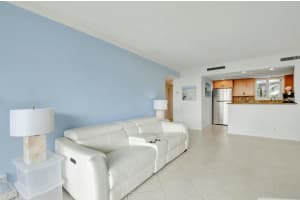 2505 S Ocean Boulevard 402, Palm Beach, FL 33480 Sold 07/11/25