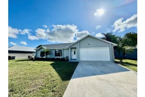 482 SW Lucero Drive, Port Saint Lucie, FL 34983 Sold 04/10/25