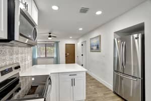 121 NE 49th Street, Oakland Park, FL 33334 Sold 02/07/25
