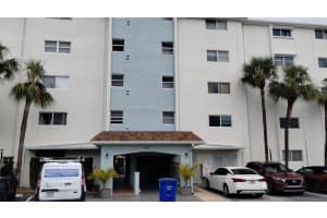 109 Paradise Harbour Boulevard 309, North Palm Beach
