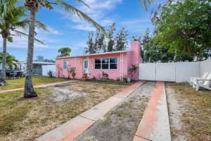 744 E Troy Boulevard, West Palm Beach, FL 33409 Sold 01/30/25