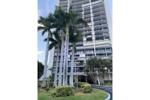 2000 Presidential 202 Way 202, West Palm Beach, FL 33401 - MLS#R11047150