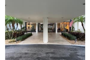 2000 Presidential 202 Way 202, West Palm Beach, FL 33401 - MLS#R11047150