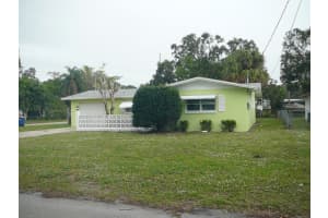 302 S 30th Street, Fort Pierce, FL 34947 Sold 05/23/25