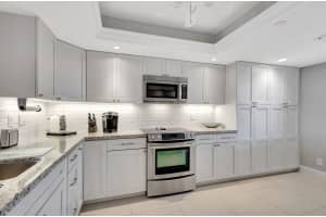 356 Golfview Road 802, North Palm Beach, FL 33408 Sold 07/15/25