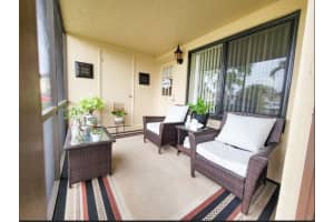 427 Pine Glen Lane A-1, Greenacres, FL 33463 Sold 02/14/25