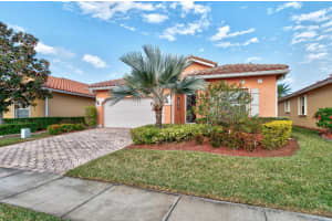 6392 Lennox Lane, Vero Beach, FL 32966 Sold 06/06/25