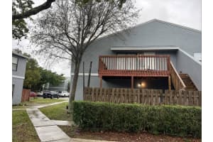 5 Crossings Circle H, Boynton Beach, FL 33435 Sold 04/14/25