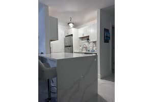 5 Crossings Circle H, Boynton Beach, FL 33435 Sold 04/14/25