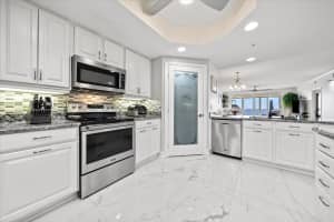 5 Indian River Avenue 603, Titusville, FL 32796 Sold 04/18/25